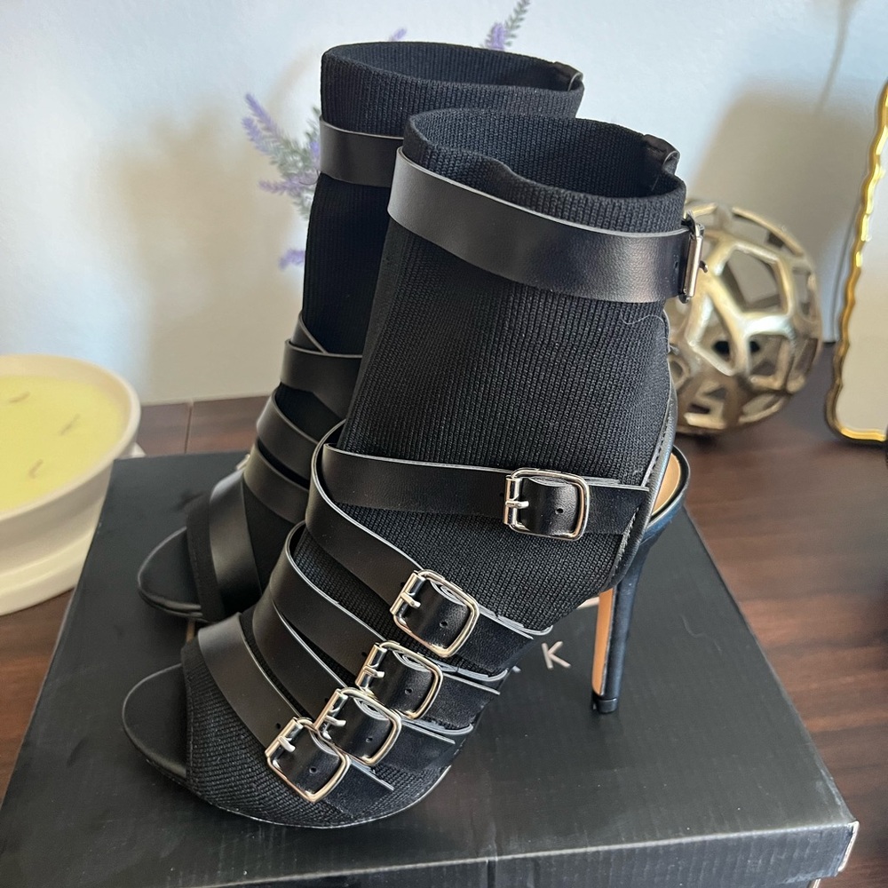 Nicole Miller Ankle Booties 6M
